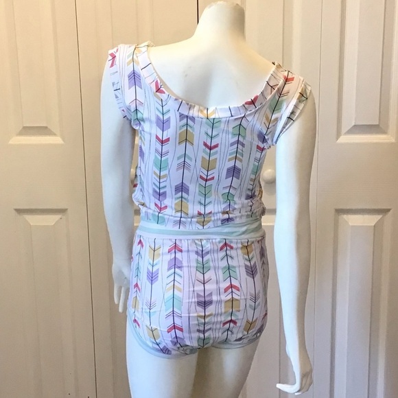 NWOT ISP Dancewear Teen 2pc Arrow Print Muscle Tee And Brief Dance Set AX… - Picture 2 of 8